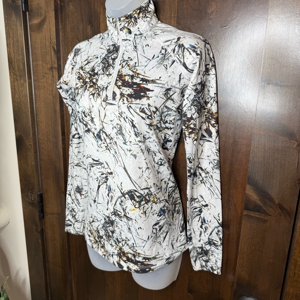 Nike Pro Women's Winter Camo White Long Sleeve 1/4 zip active dry fit Size XS